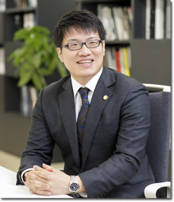 弁護士 口村直輝